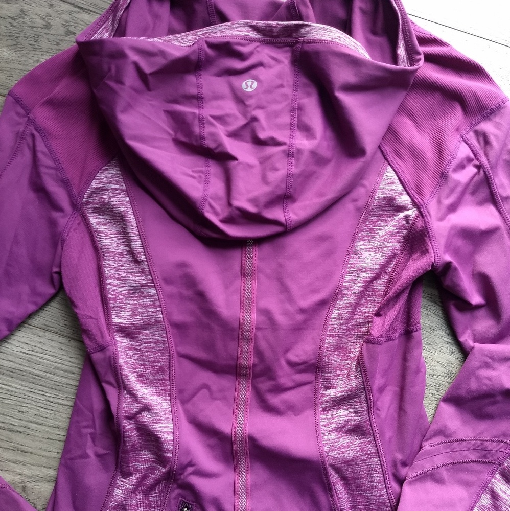 EUC Lululemon Running Purple Pullover 6